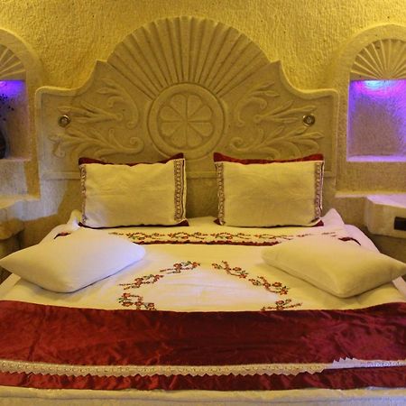 Dilek Tepesi Cave Hotel Ayvali Bagian luar foto